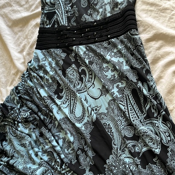 Perceptions - Black and Blue Sleeveless Midi Dress - Picture 6 of 6